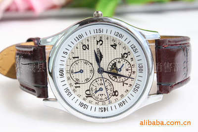 六针大表盘商务石英表 经典设计与实用价值的完美结合